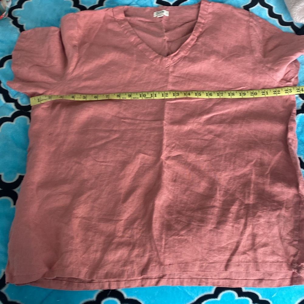 Bed Threads L Linen V Neck Top - Picture 13 of 14